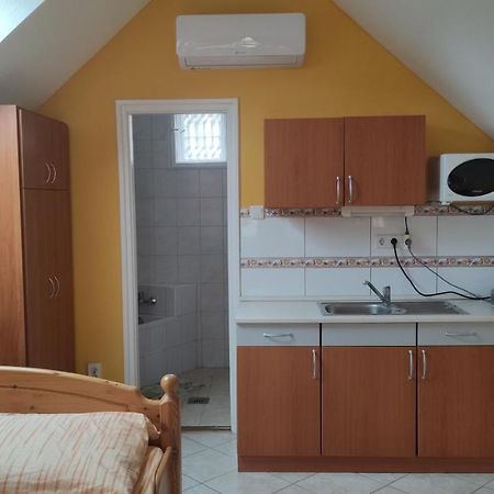Liget apartman Balatonföldvár Exteriör bild