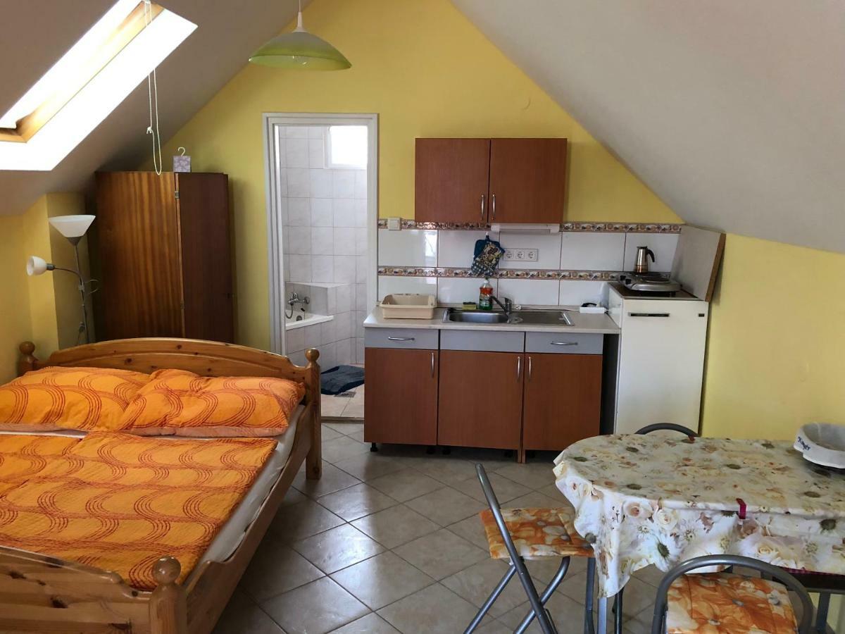 Liget apartman Balatonföldvár Exteriör bild